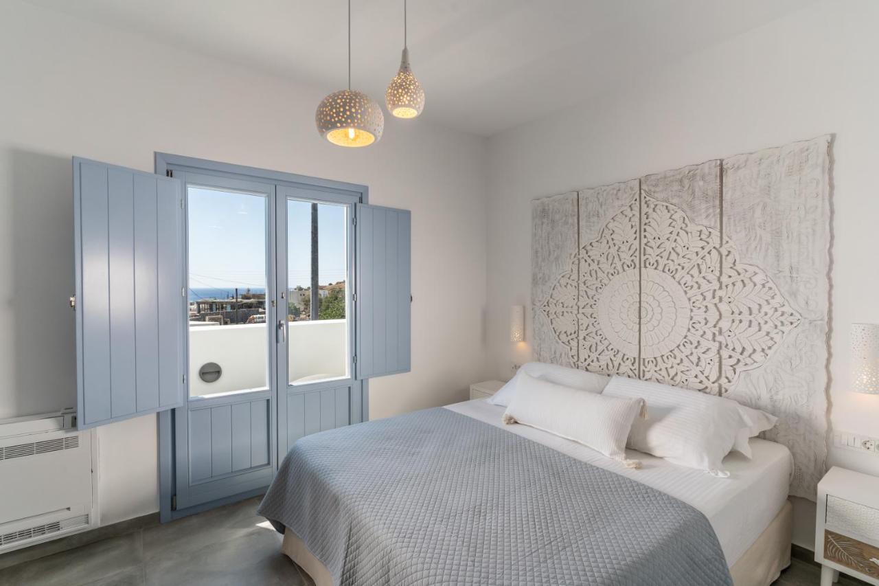 Santorossa Luxury Villas Emporio  Exterior photo