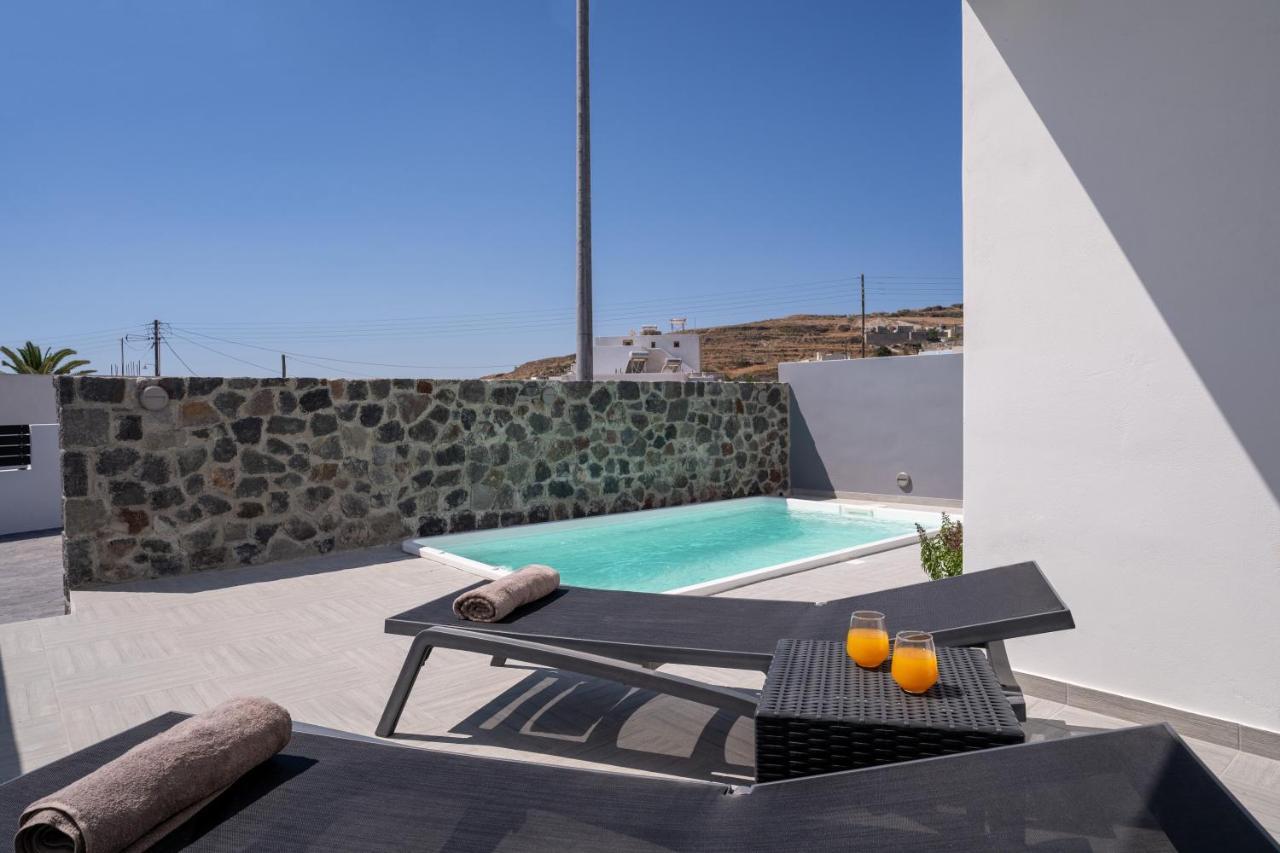 Santorossa Luxury Villas Emporio  Exterior photo
