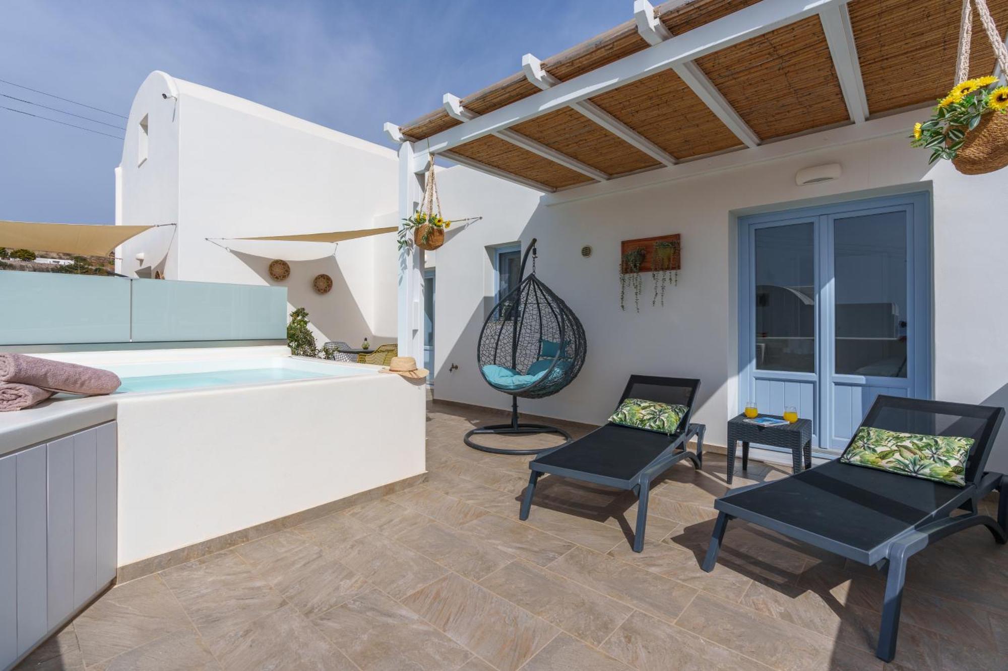 Santorossa Luxury Villas Emporio  Exterior photo
